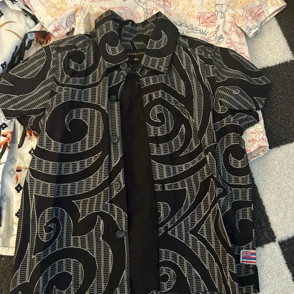 Assorted toddler Casual Shirts Bundle - Picture 4 of 8